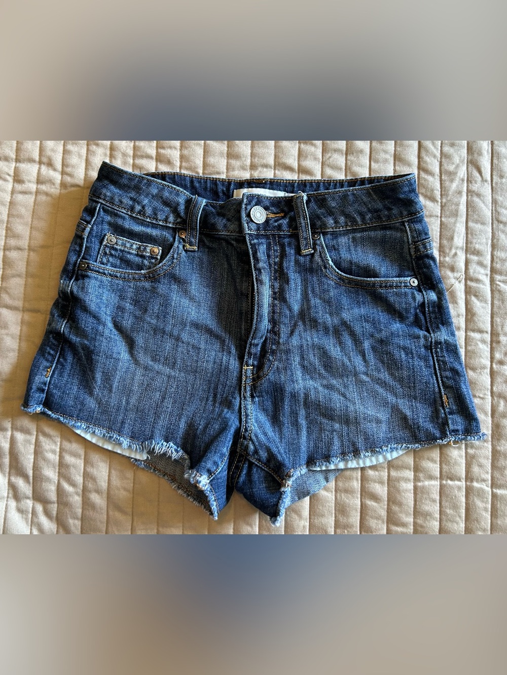 Talula Classic Raw-Hem Denim Shorts in Dark Blue